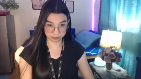 Ashley Kate Mateo Gray online show from December 19, 12:56 pm