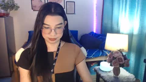 Ashley Kate Mateo Gray online show from December 28, 6:06 am