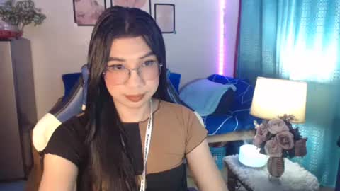 Ashley Kate Mateo Gray online show from January 6, 10:57 am