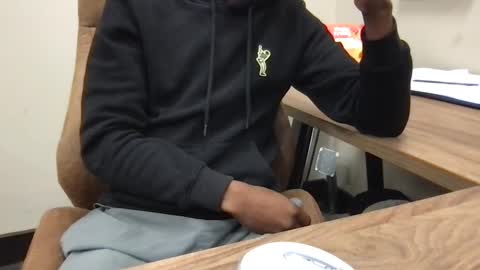 Snapshot of urwivesaffair chatting on September 9, 4:28 pm Urwivesaffair online show from September 9, 4:28 pm