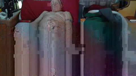 Snapshot of usednotbroken1 chatting on March 2, 8:37 pm usednotbroken1 online show from March 2, 8:37 pm