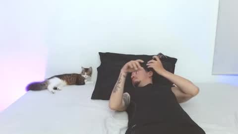 Snapshot of useronlypurple777 chatting on November 15, 2:20 am useronlypurple777 online show from November 15, 2:20 am