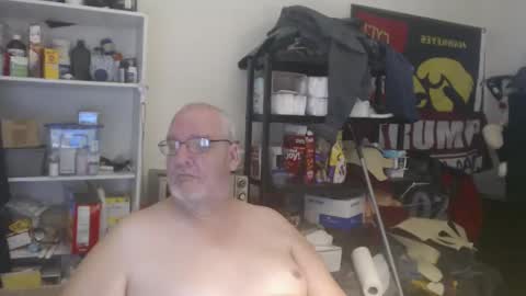 Eric online show from December 25, 1:53 am