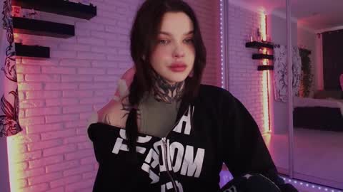 Eva online show from December 16, 9:14 am