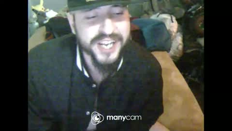 Snapshot of v1rg1nhunter chatting on May 28, 11:02 pm v1rg1nhunter online show from May 28, 11:02 pm