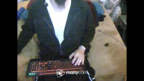 Snapshot of v1rg1nhunter chatting on May 31, 2:42 am v1rg1nhunter online show from May 31, 2:42 am
