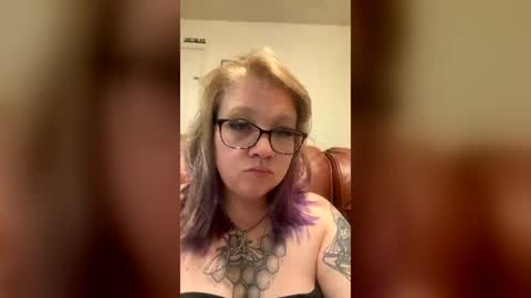 v3lm4 online show from July 18, 4:49 am