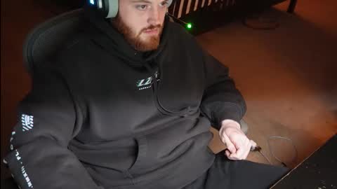 v_for_veng online show from March 18, 3:09 am