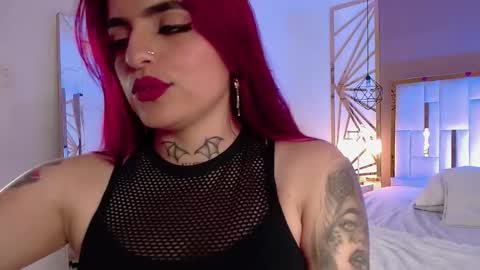 Snapshot of vaaleriee_miller_ chatting on November 1, 6:21 pm valeriee miller online show from November 1, 6:21 pm