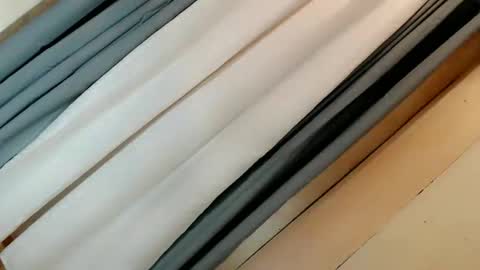 JESS - DONT FORGET TO FOLLOW ME AND GIVE ME THUMBS UP online show from November 22, 9:41 am