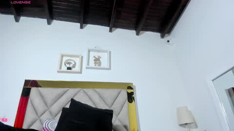 vahioleth  online show from February 19, 7:38 pm