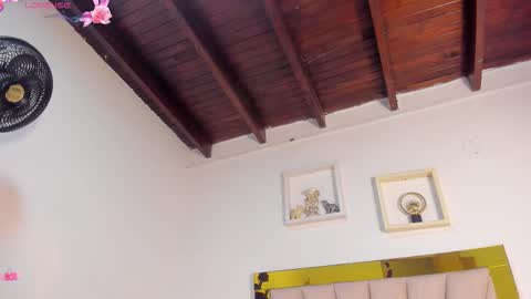 vahioleth  online show from October 3, 2:52 am