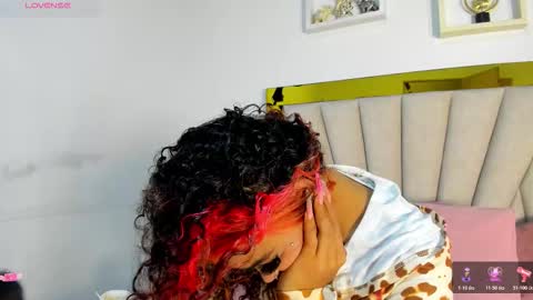 vahioleth  online show from December 2, 3:01 am