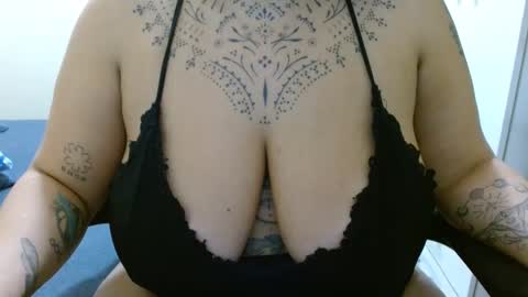 Vah Oliver online show from December 20, 2:41 am