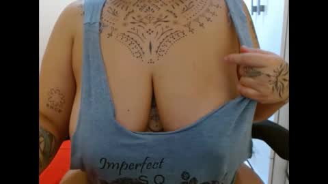 Vah Oliver online show from February 10, 7:07 pm