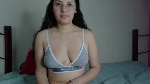 Vainilla online show from May 29, 12:52 am