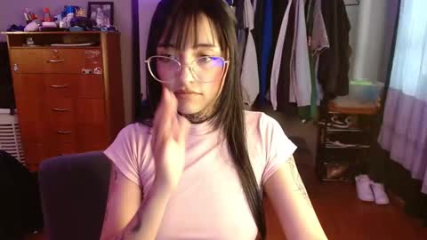 Snapshot of val_azuna chatting on November 26, 2:51 pm valentina online show from November 26, 2:51 pm