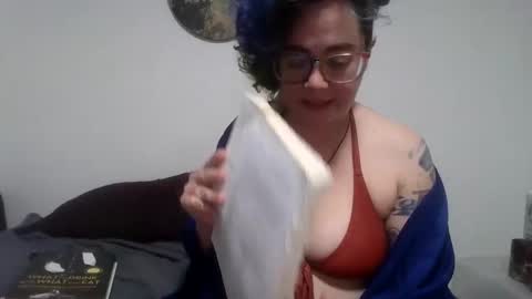 valarieak online show from October 7, 3:36 am