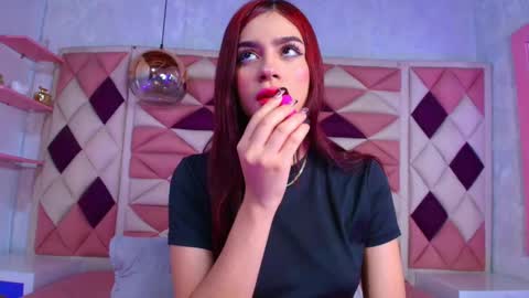 Valentina online show from November 12, 7:35 pm