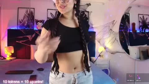 Snapshot of valeery_gomez chatting on October 23, 7:56 pm Tifanny online show from October 23, 7:56 pm
