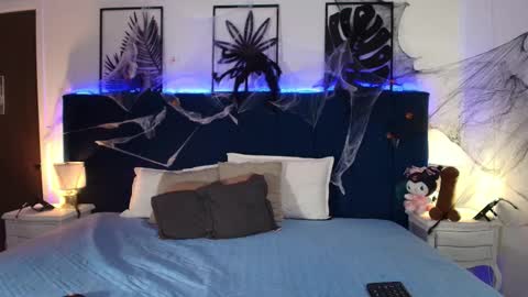 Snapshot of valeery_gomez chatting on October 30, 7:47 pm Tifanny online show from October 30, 7:47 pm