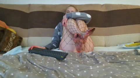 Cheating Slut online show from December 5, 11:18 pm