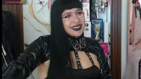 valen_ross7 online show from July 8, 7:13 am