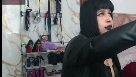 valen_ross7 online show from July 22, 4:37 am