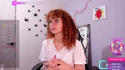Snapshot of valent_27 chatting on June 15, 11:51 pm Valentina online show from June 15, 11:51 pm