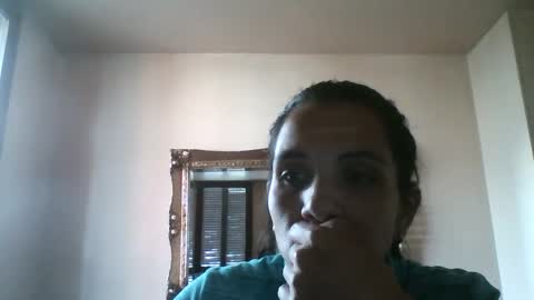 Snapshot of valentina376456 chatting on February 14, 1:29 pm Julieta-2012 online show from February 14, 1:29 pm