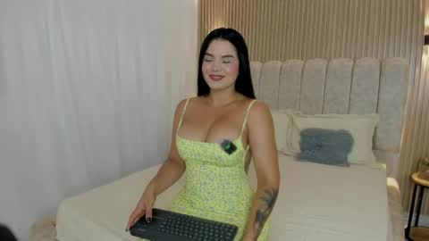 Snapshot of valentina_449340 chatting on May 24, 9:09 pm valentina robertson online show from May 24, 9:09 pm
