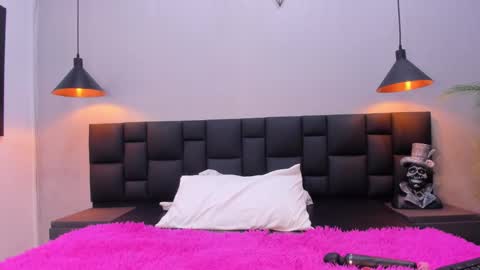 Valentina  Dolls online show from September 12, 5:29 am