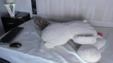 Valentina online show from November 17, 1:17 pm