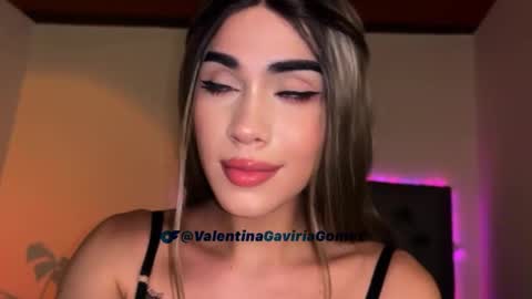 VALENTINA GAVIRIA online show from November 15, 11:43 pm