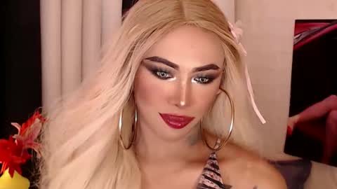 Amanda online show from January 3, 12:00 am