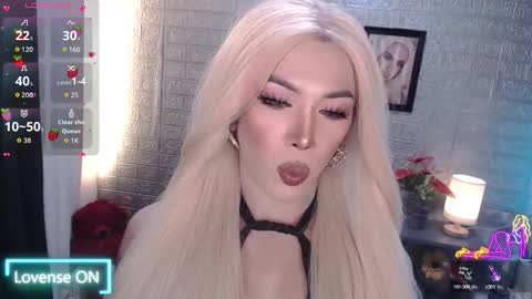 Amanda online show from November 19, 1:11 pm