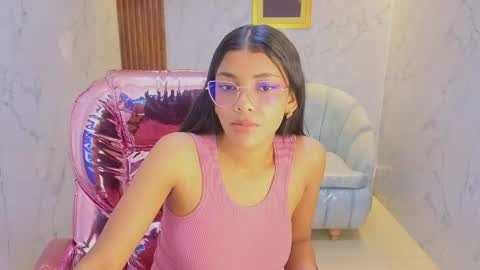 Snapshot of valentina_gomez_s chatting on May 26, 12:34 pm Valentina online show from May 26, 12:34 pm