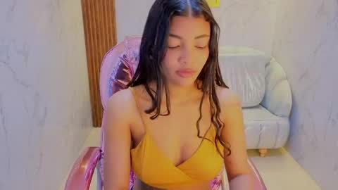 Snapshot of valentina_gomez_s chatting on May 29, 12:36 pm Valentina online show from May 29, 12:36 pm