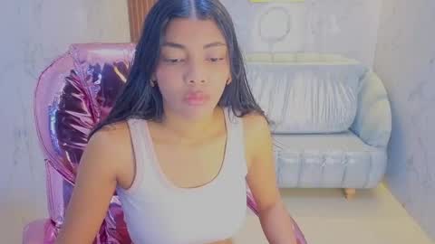 Snapshot of valentina_gomez_s chatting on May 30, 12:35 pm Valentina online show from May 30, 12:35 pm