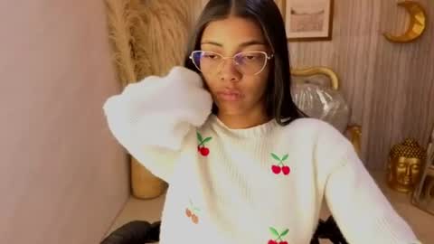 Snapshot of valentina_gomez_s chatting on July 14, 12:33 pm Valentina online show from July 14, 12:33 pm