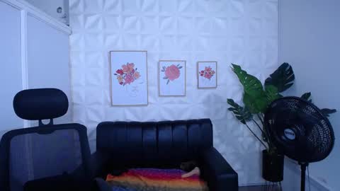 Valentina  online show from October 27, 11:52 pm