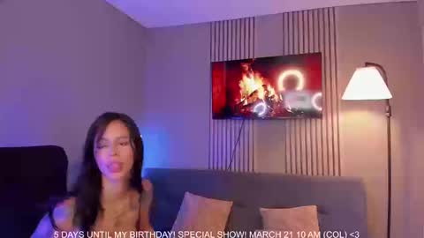 Val online show from March 18, 2:53 pm