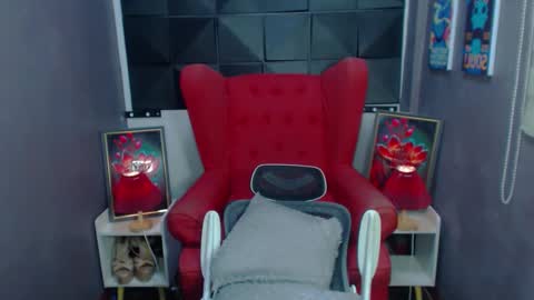 Snapshot of valentinalustontop chatting on March 6, 9:42 pm JM DONT FORGET TO FOLLOW ME online show from March 6, 9:42 pm