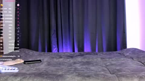 Snapshot of valentinaroyal chatting on January 13, 4:50 am valentinaroyal online show from January 13, 4:50 am