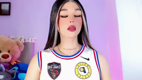 Snapshot of valentinne_marian chatting on January 18, 6:45 am Marian online show from January 18, 6:45 am