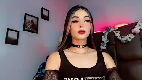 Snapshot of valentinne_marian chatting on September 23, 8:06 am Marian online show from September 23, 8:06 am