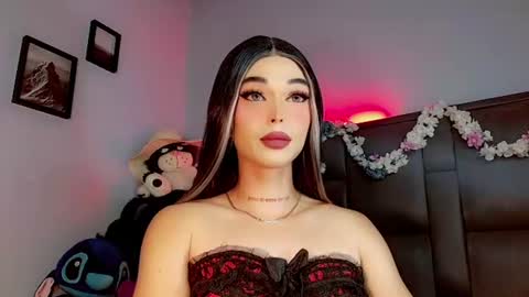 Snapshot of valentinne_marian chatting on October 3, 10:56 am Marian online show from October 3, 10:56 am