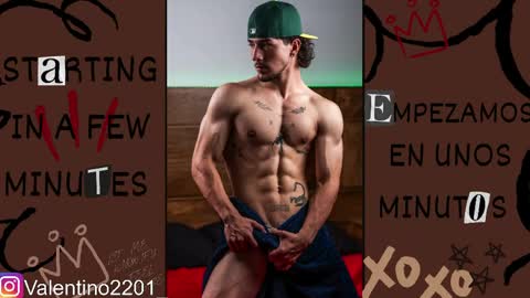 Snapshot of valentino_2201 chatting on May 28, 3:26 am Valentino - 15 OFF valentino2201 online show from May 28, 3:26 am