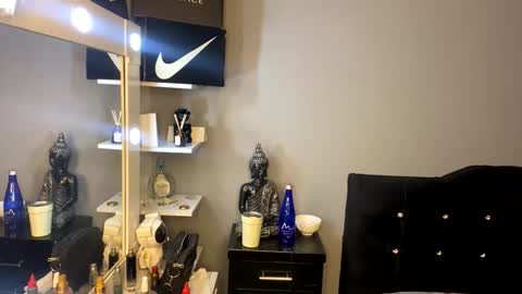 valentino_bs online show from March 10, 3:06 pm