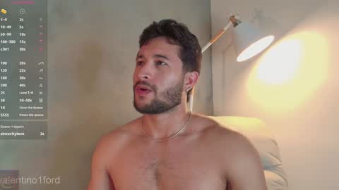 Valentino online show from January 29, 1:37 am